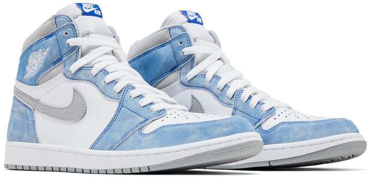 Air Jordan 1 Retro High OG Hyper Royal