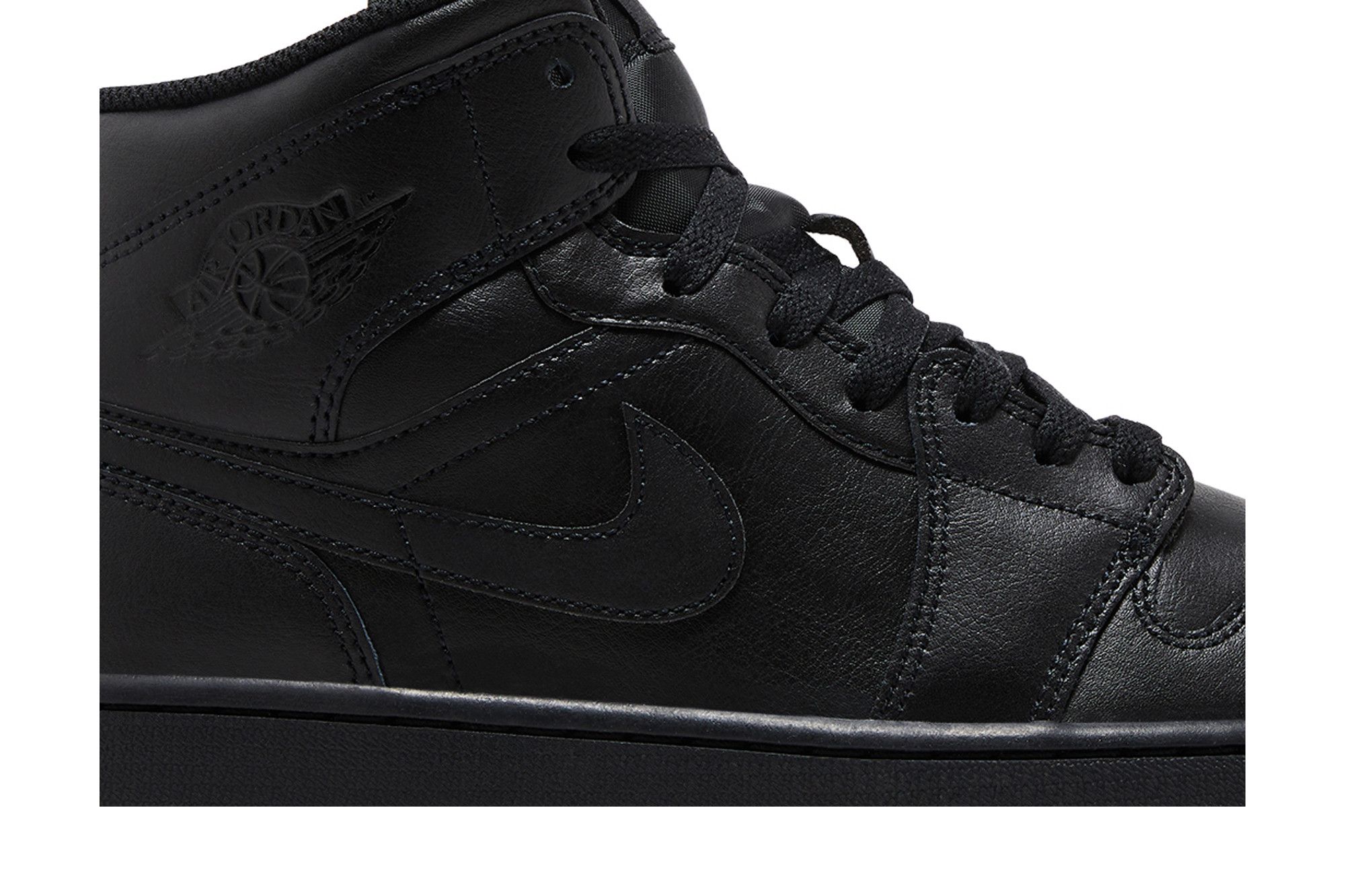Buy Air Jordan 1 Mid 'Triple Black' 2022 - 554724 093 | GOAT