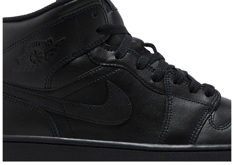 Air Jordan 1 Mid Triple Black 2022