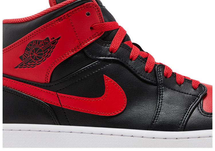Air Jordan 1 Mid Alternate Bred