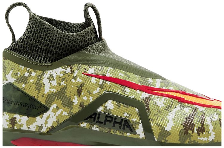 Nike Travis Kelce x Alpha Menace Elite 3 Digital Camo