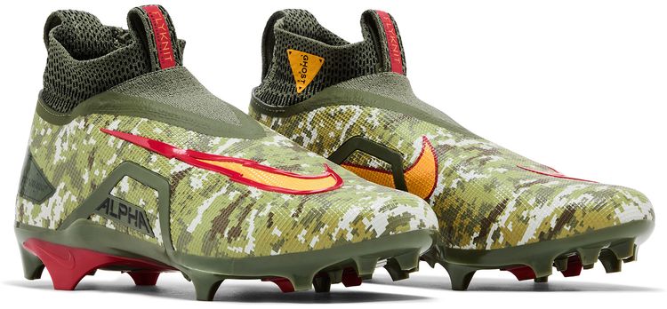 Nike Travis Kelce x Alpha Menace Elite 3 Digital Camo