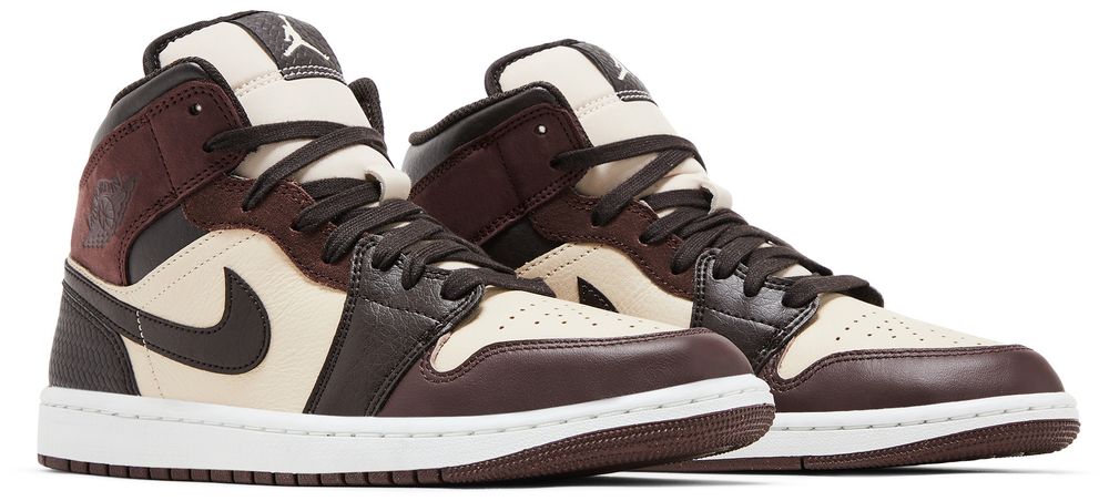 Air Jordan 1 Mid SE 'paris Ymca'