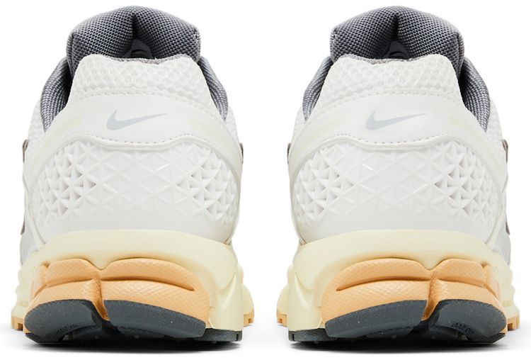 Nike Wmns Air Zoom Vomero 5 Summit White Pure Platinum