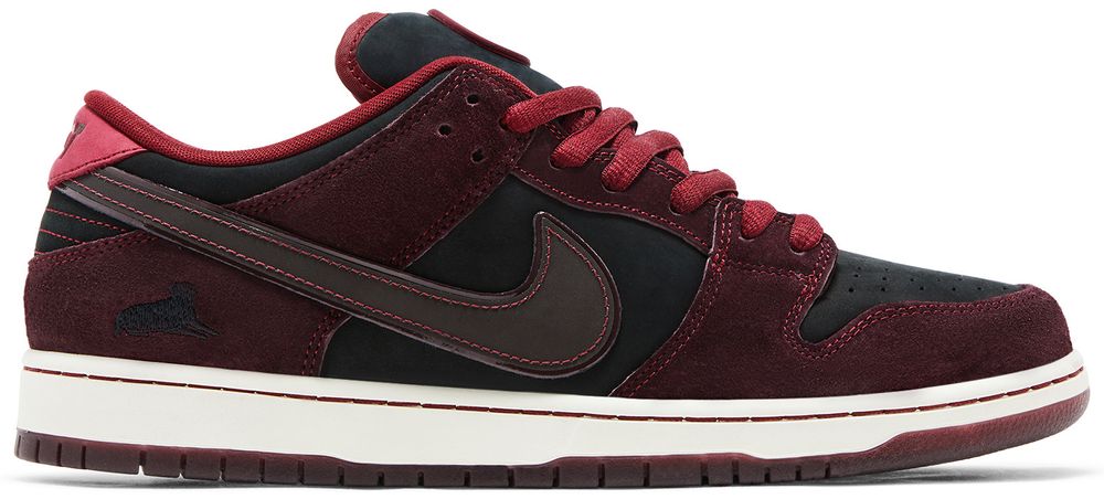 Riot Skateshop X Dunk Low Pro SB QS Mahogany Dark Beetroot