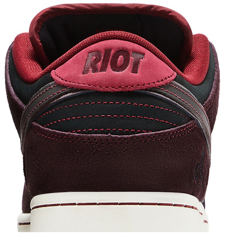 RIOT Skateshop x Dunk Low SB Mahogany Dark Beetroot
