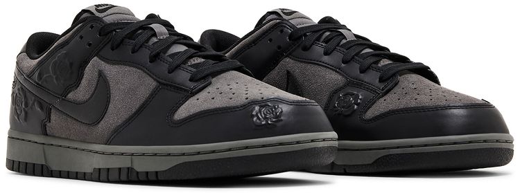 Nike Wmns Dunk Low Black Roses