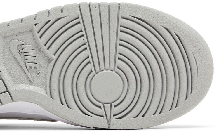 Nike Wmns Dunk Low Next Nature Light Smoke Grey