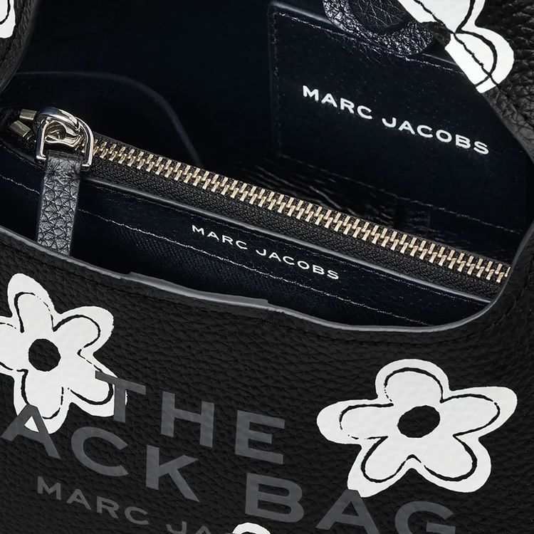Marc Jacobs Mini Daisy Leather Sack Bag BlackWhite