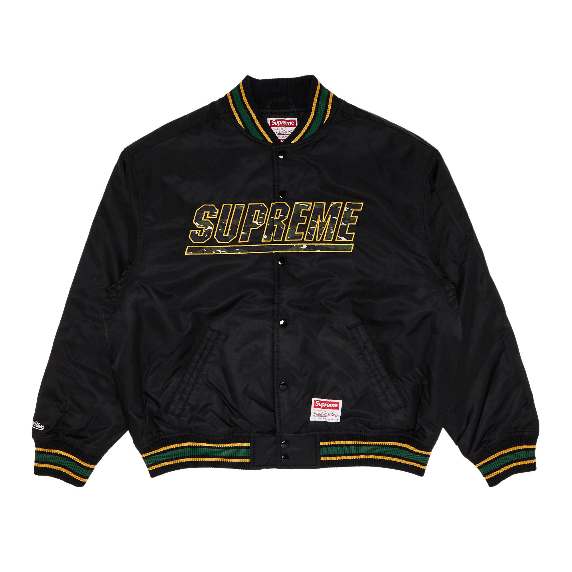 休日限定 Buy Supreme x Mitchell & Ness Camo Logo Varsity Jacket ジャケット・アウター