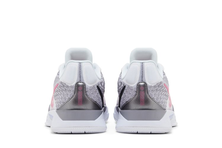 Nike Wmns Sabrina 2 Lily