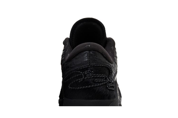 LeBron 22 LX Black Label Pack