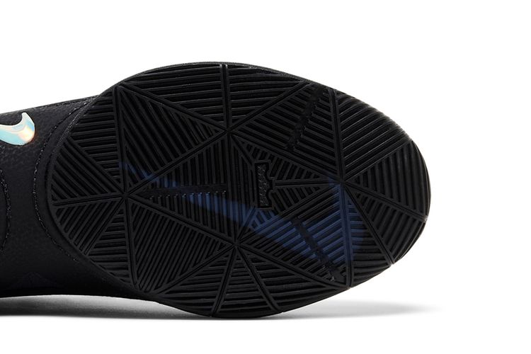 LeBron 22 LX Black Label Pack