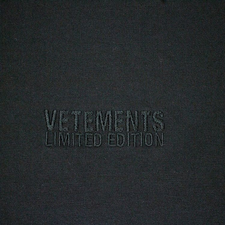 Vetements Tonal Logo Tee Black