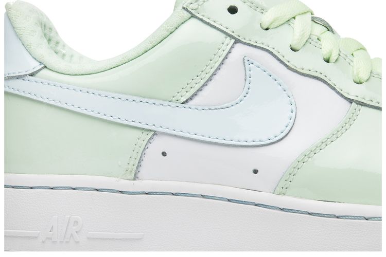 Nike Wmns Air Force 1 Premium