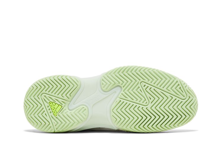 Barricade 13 White Semi Green Spark