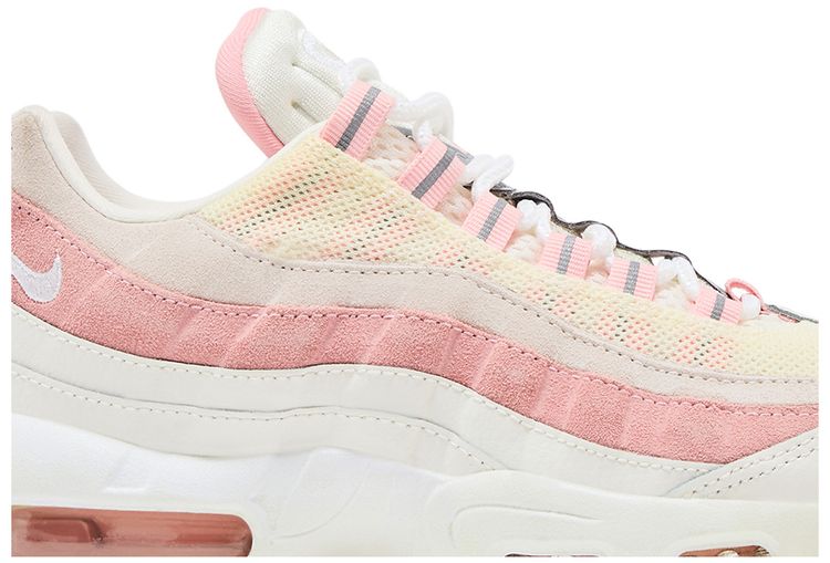 Nike Wmns Air Max 95 Bleached Coral
