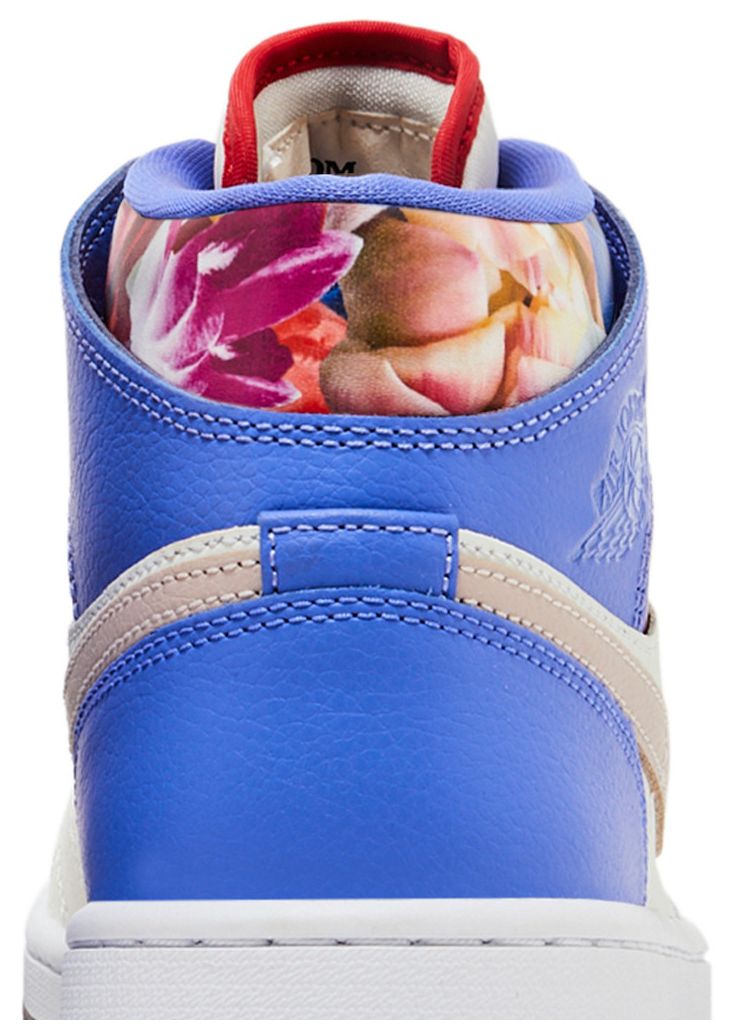 Wmns Air Jordan 1 Mid SE Valentines Day Bouquet