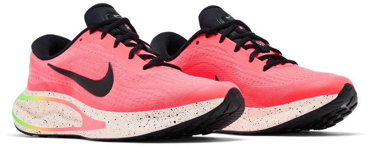 Nike Wmns Journey Run Hot Punch