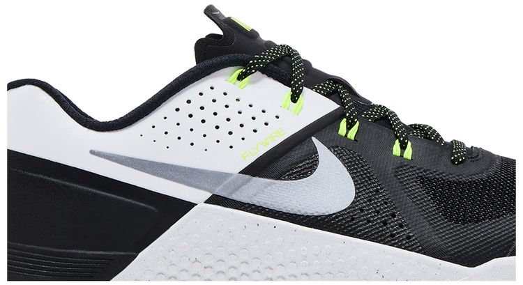 Metcon 1 OG Black White Volt