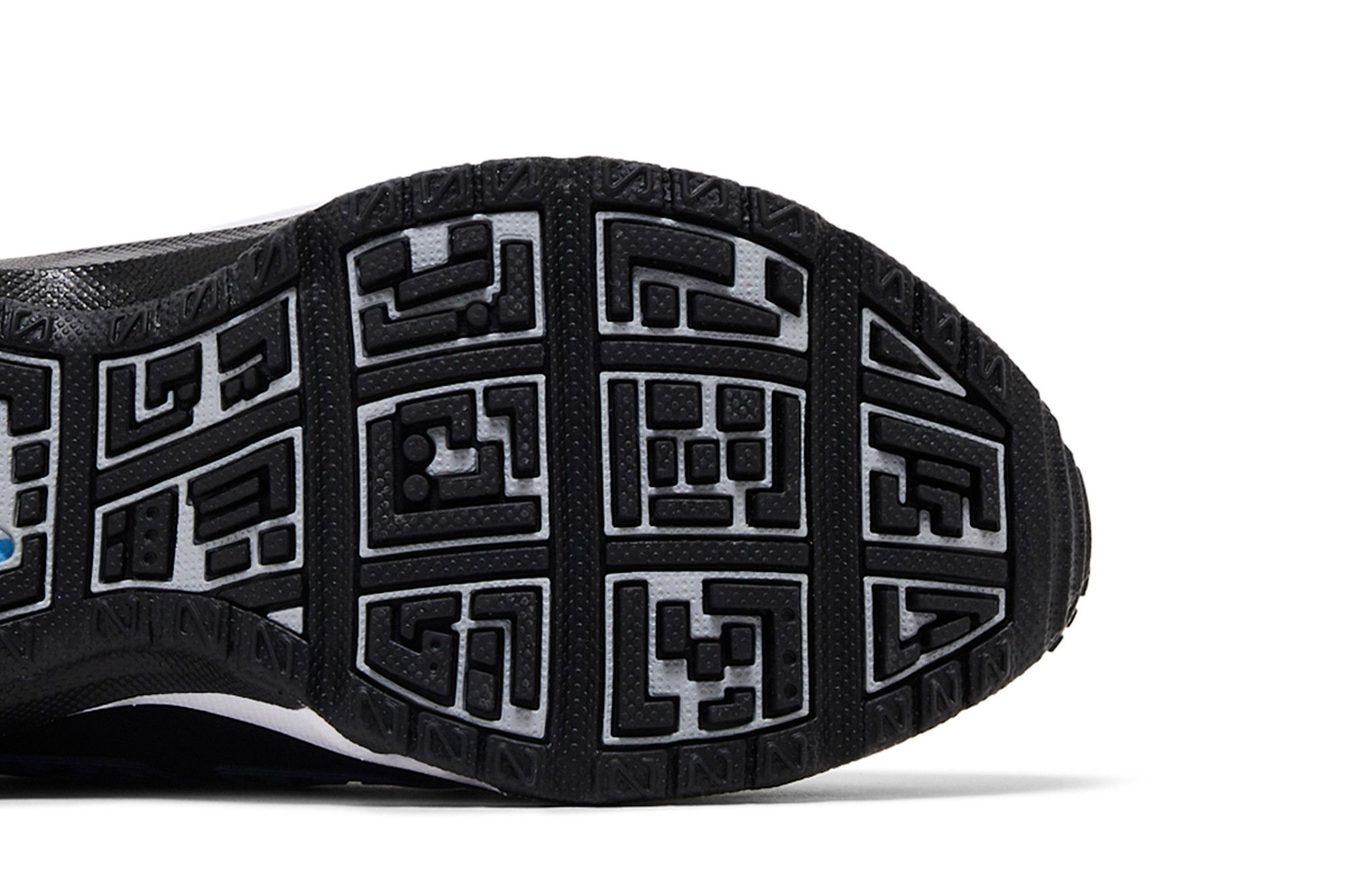 Buy Wmns Air Sunder Max 'Silver Reflective' - HF1199 001 | GOAT