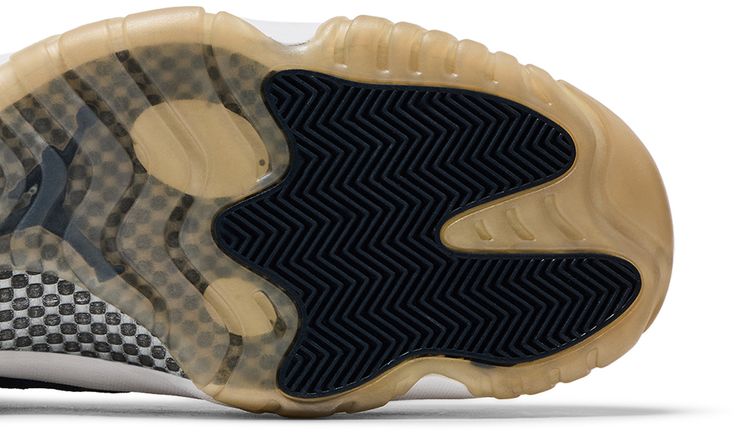 Air Jordan 11 Retro Low IE Obsidian