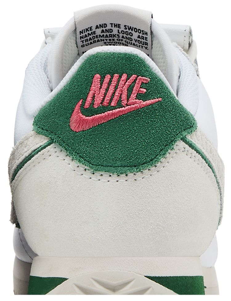 Nike Wmns Cortez All Petals United