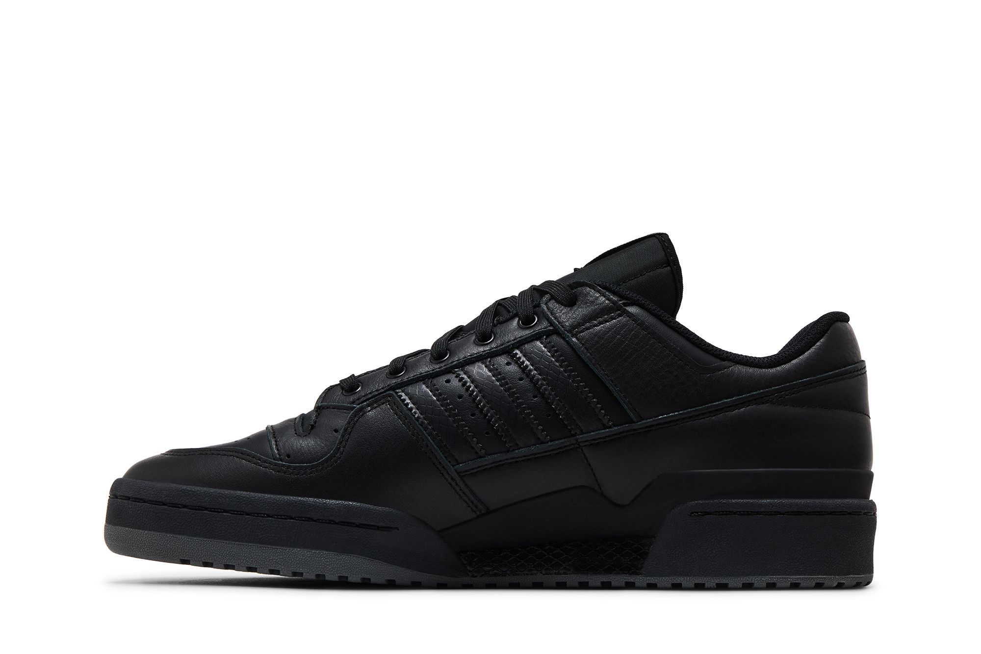 forum low triple black