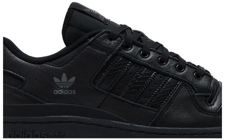Adidas Forum Low CL Triple Black