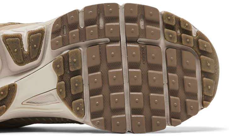 Nike Air Zoom Vomero 5 Khaki Sesame