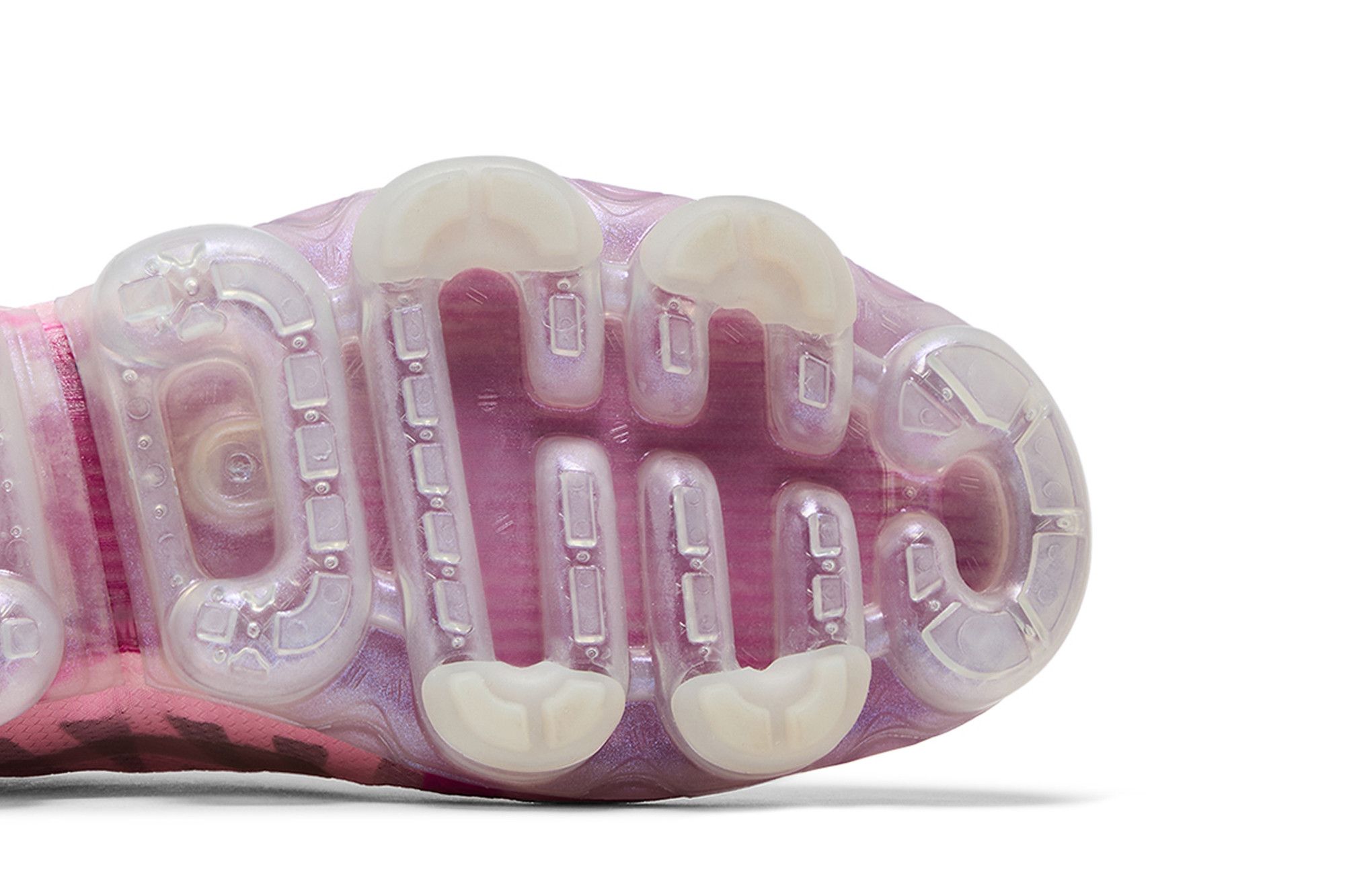 vapormax plus psychic pink