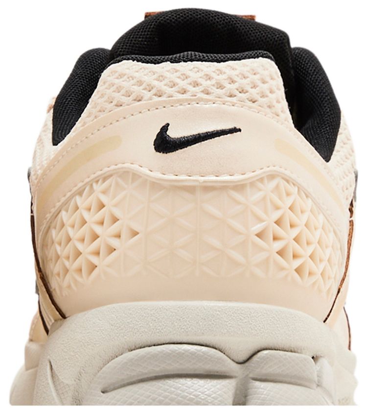Nike Wmns Air Zoom Vomero 5 Pearl White Chrome