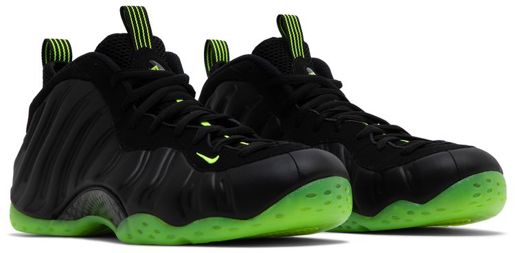 Air Foamposite One Black Volt