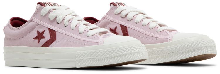 Converse Star Player 76 Low Sugar Berry