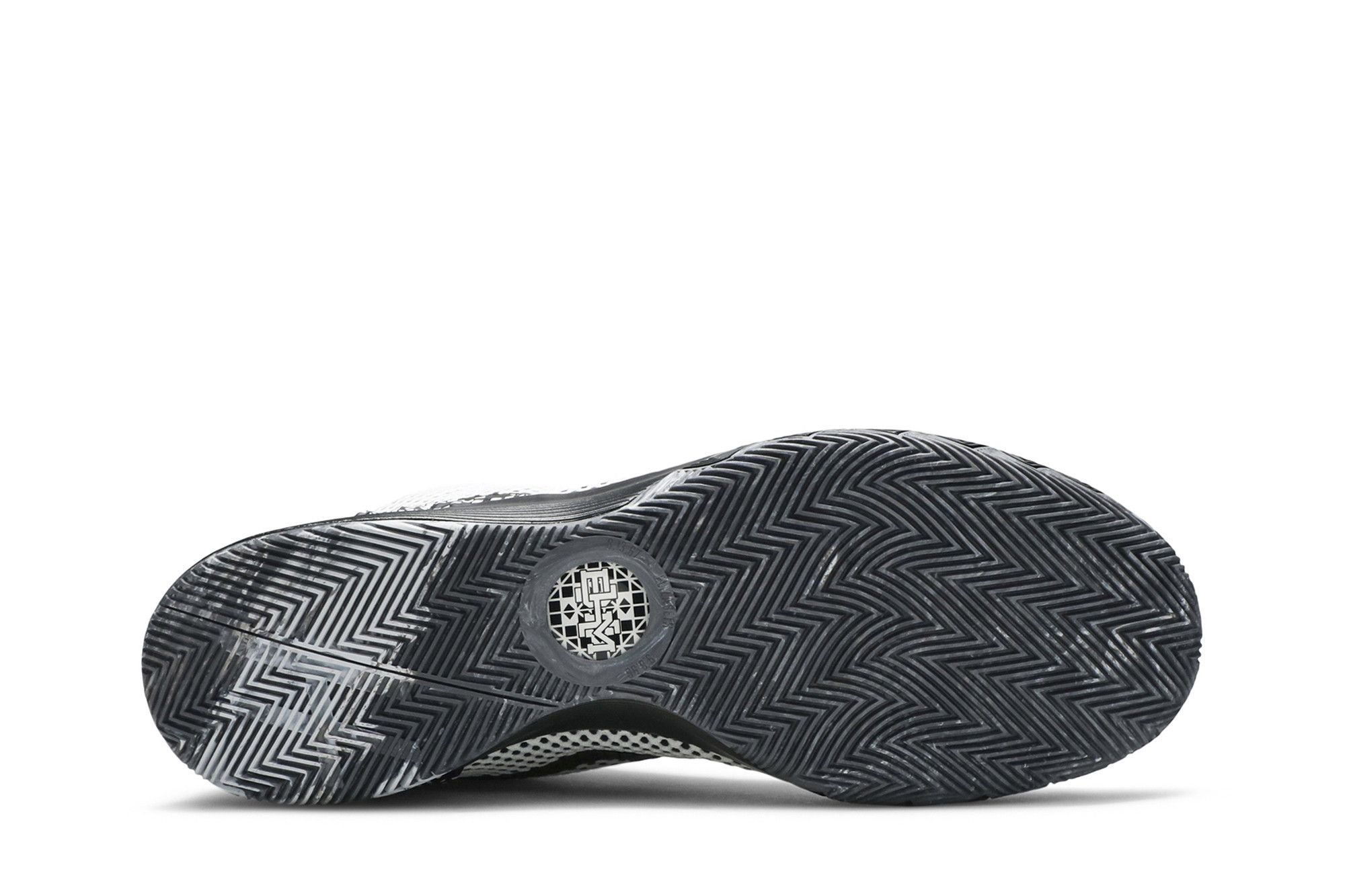 Buy Nike Kyrie 1 'BHM' - 718820 100 | GOAT