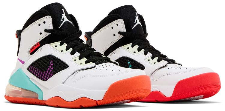 Air Jordan Mars 270 GS White Hyper Violet