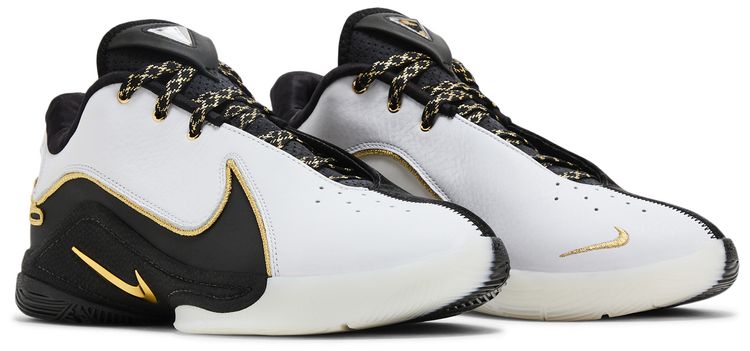 LeBron 22 Mogul