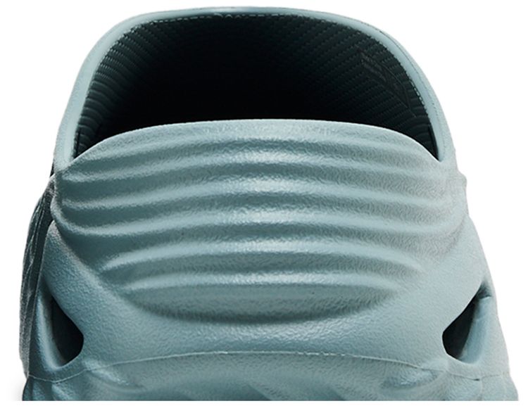 Crocs Echo Wave Pond