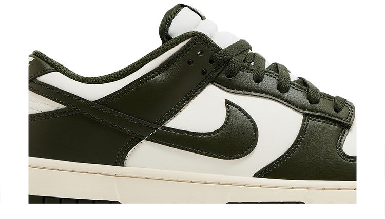 Nike Dunk Low Cargo Khaki
