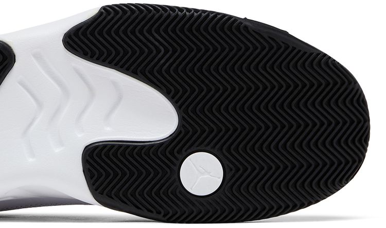 Air Jordan Max Aura 2 White Black Gold