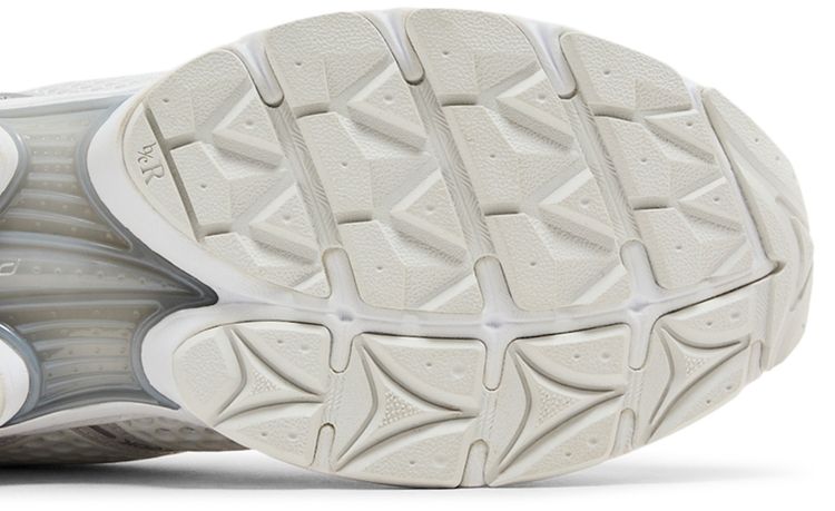 Saucony ProGrid Triumph 4 Heritage  Pack   White Silver