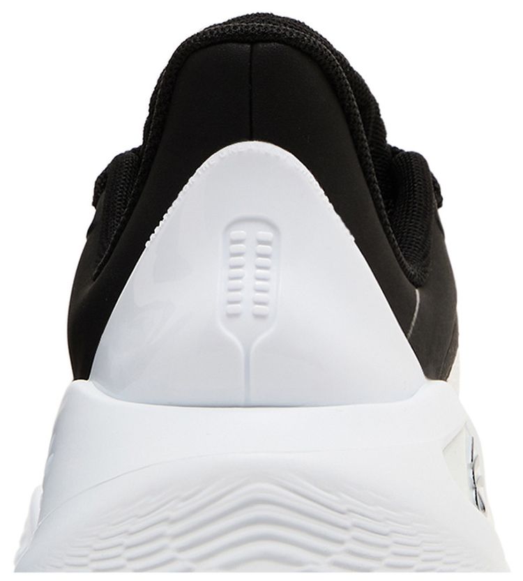 Curry Brand Curry Flow 11 TB White Black