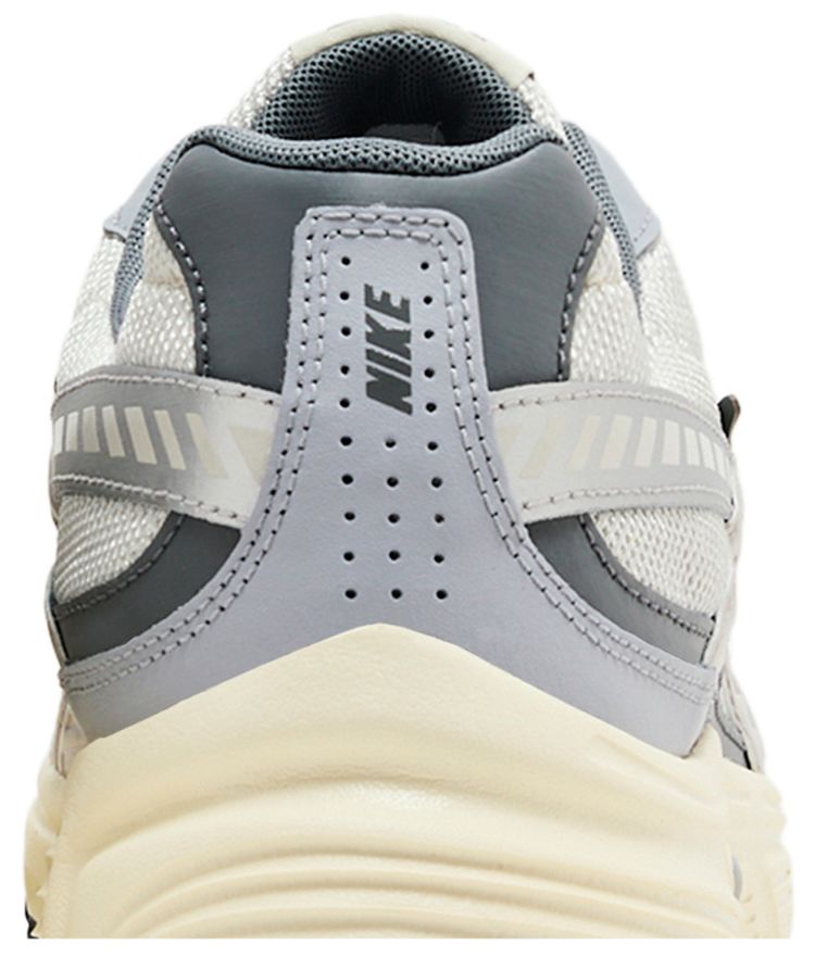 Nike Initiator Light Bone Metallic Silver