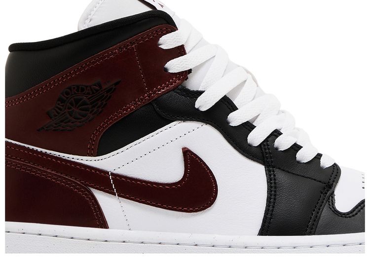 Air Jordan 1 Mid SE Dark Pony