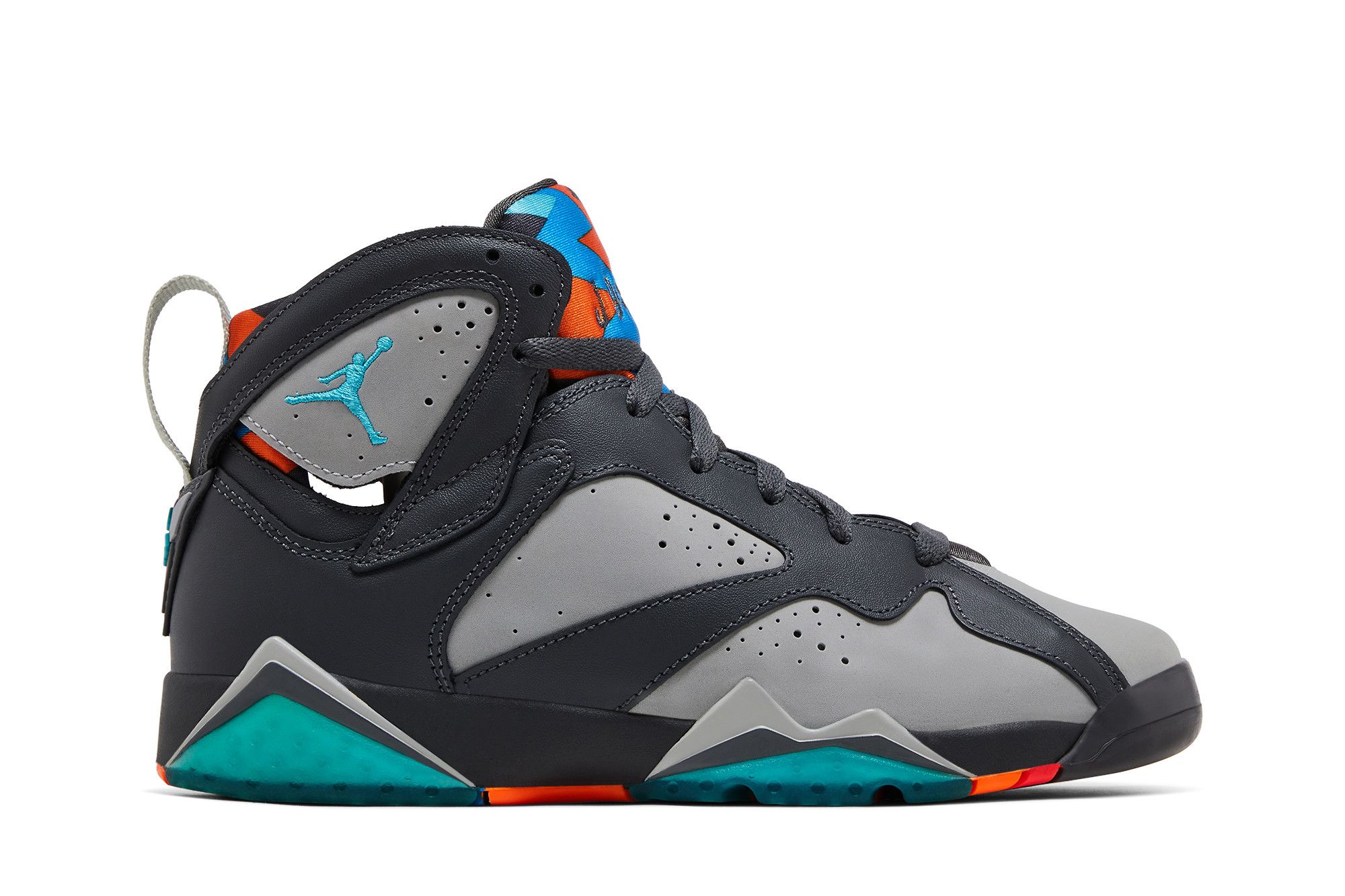 33163_01.jpg.jpeg?width=750