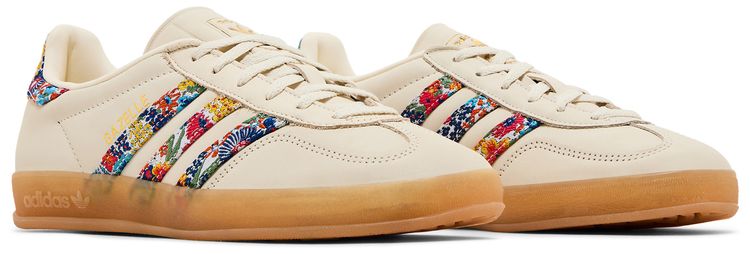 Liberty London x Wmns Gazelle Indoor Floral Embroidery   Off White