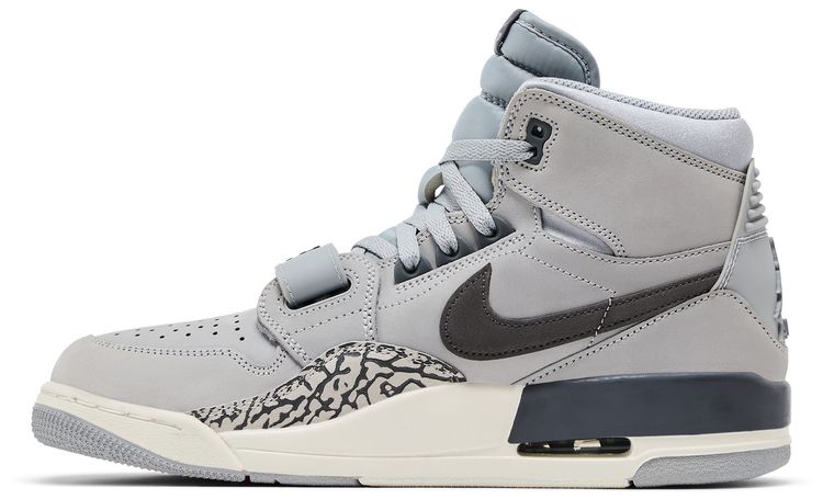 Air Jordan Legacy 312 Wolf Grey