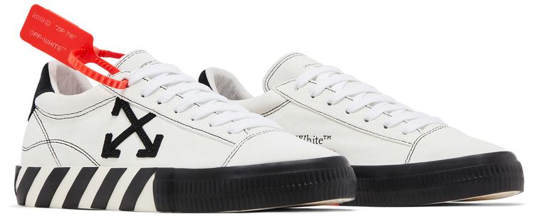 Off White Wmns Arrow Vulcanized Low White Black