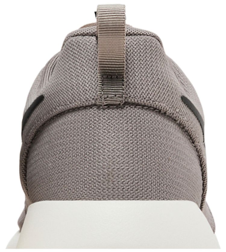 Nike Roshe One Light Taupe