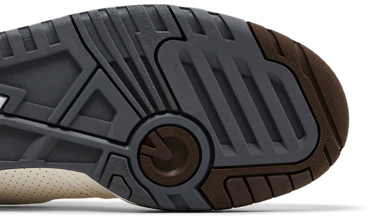 550 Sea Salt Dark Mushroom